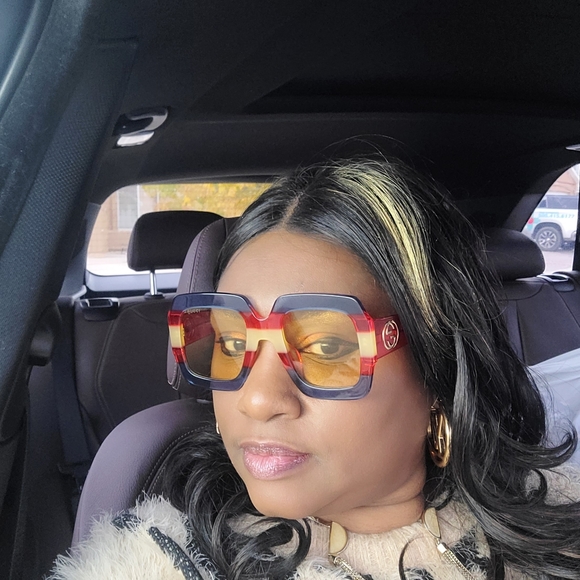 Gucci glasses ISO LOOKING FOR THESE main image 5